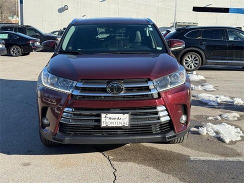 Used 2018 Toyota Highlander Limited image 10