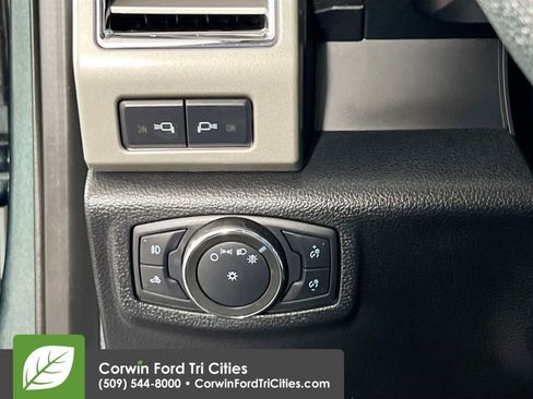 Used 2015 Ford F150 Lariat w/ Equipment Group 502A Luxury image 18