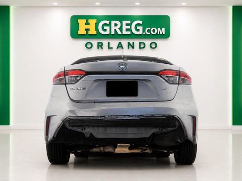Used 2021 Toyota Corolla LE FWD image 8