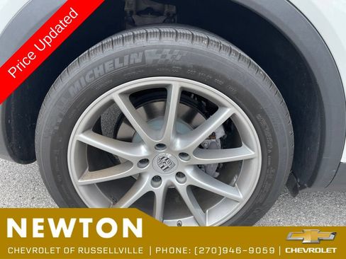 Used 2019 Porsche Cayenne AWD/4WD image 42