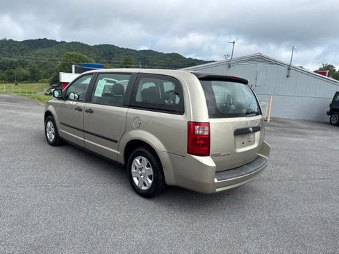 Used 2008 Dodge Grand Caravan SE FWD image 6