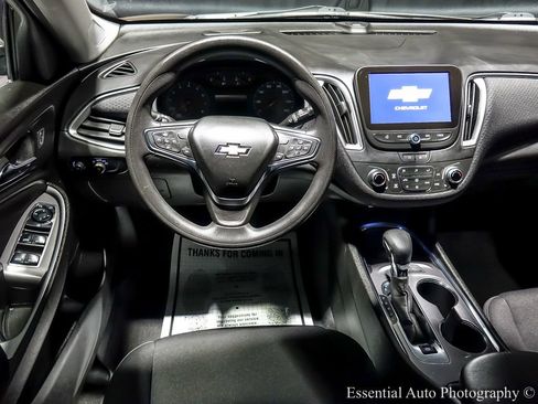 Used 2025 Chevrolet Malibu LT image 16