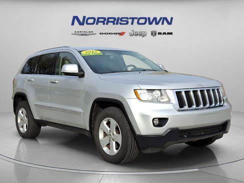 Used 2012 Jeep Grand Cherokee Laredo image 1