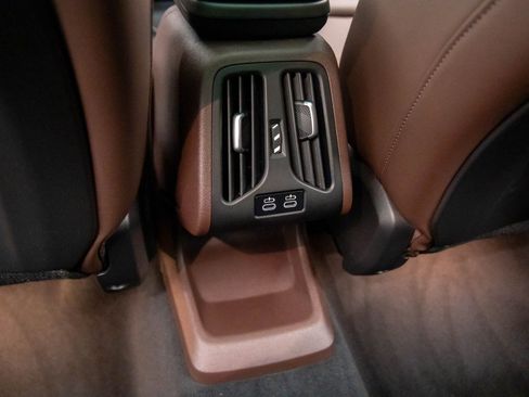 Certified 2025 BMW X2 xDrive28i image 18