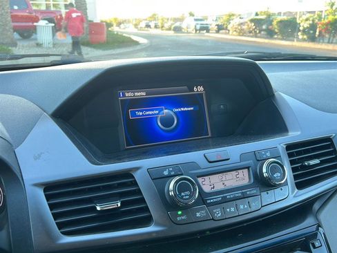 Used 2014 Honda Odyssey EX image 5