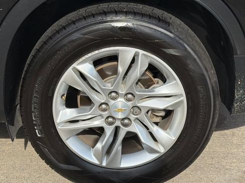 Used 2020 Chevrolet Blazer LT FWD image 31