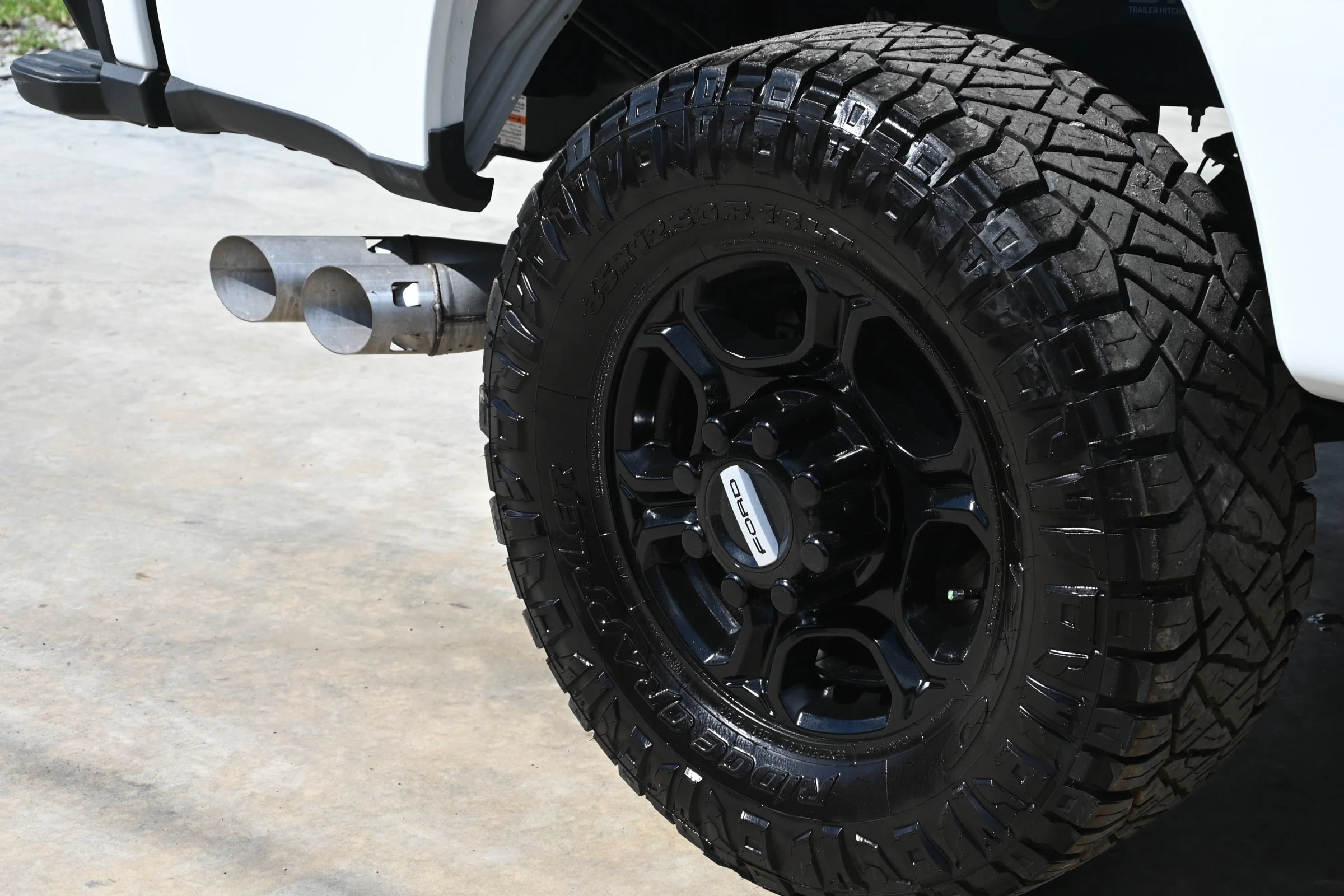 Used 2025 Ford F350 XL w/ STX Appearance Package AWD/4WD image 9