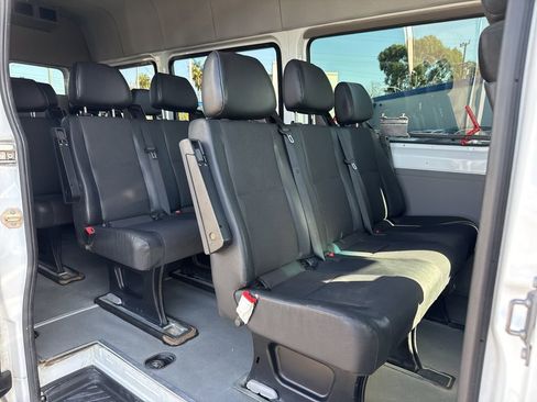 Used 2018 Mercedes-Benz Sprinter 2500 image 13