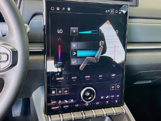 New 2027 GMC Terrain AT4 w/ Convenience Package III AWD/4WD image 11