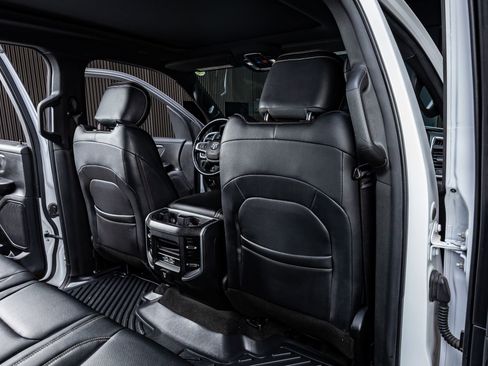 Used 2021 RAM 1500 Big Horn image 33