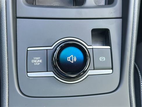 New 2026 Volkswagen Tiguan SE R-Line image 25