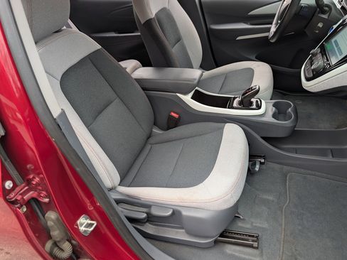 Used 2020 Chevrolet Bolt LT image 20