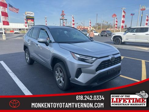 Used 2024 Toyota RAV4 XLE image 1