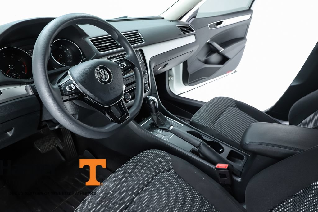 Used 2018 Volkswagen Passat 2.0T S w/ Driver Assistance Package FWD image 19