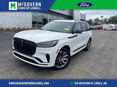 Used 2025 Lincoln Aviator AWD w/ Jet Appearance Package