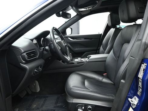 Used 2022 Maserati Levante Modena image 12