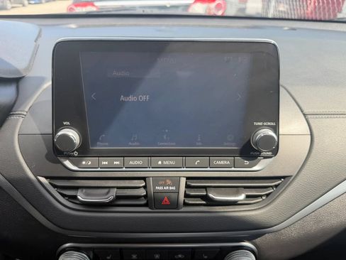 Used 2022 Nissan Altima 2.5 SV w/ SV Premium Package FWD image 18