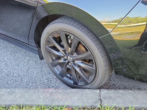 Used 2024 MAZDA MAZDA3 s image 19