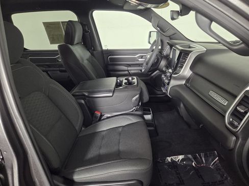 Used 2025 RAM 1500 Big Horn RWD image 32