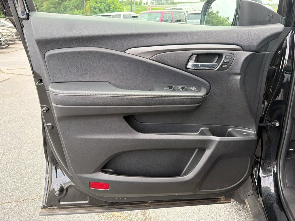 Used 2023 Honda Ridgeline RTL image 10