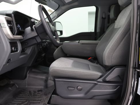 Used 2025 Ford F350 XLT w/ Tremor Off-Road Package AWD/4WD image 8