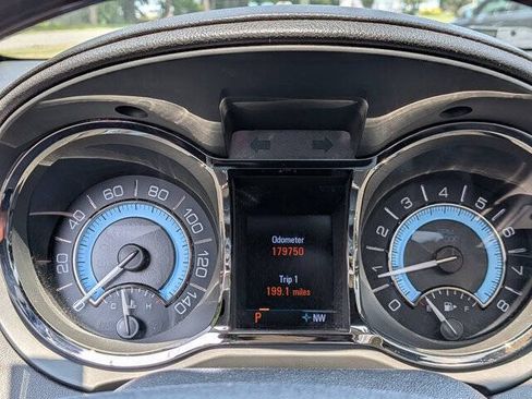 Used 2010 Buick LaCrosse CXS w/ Touring Package FWD image 19