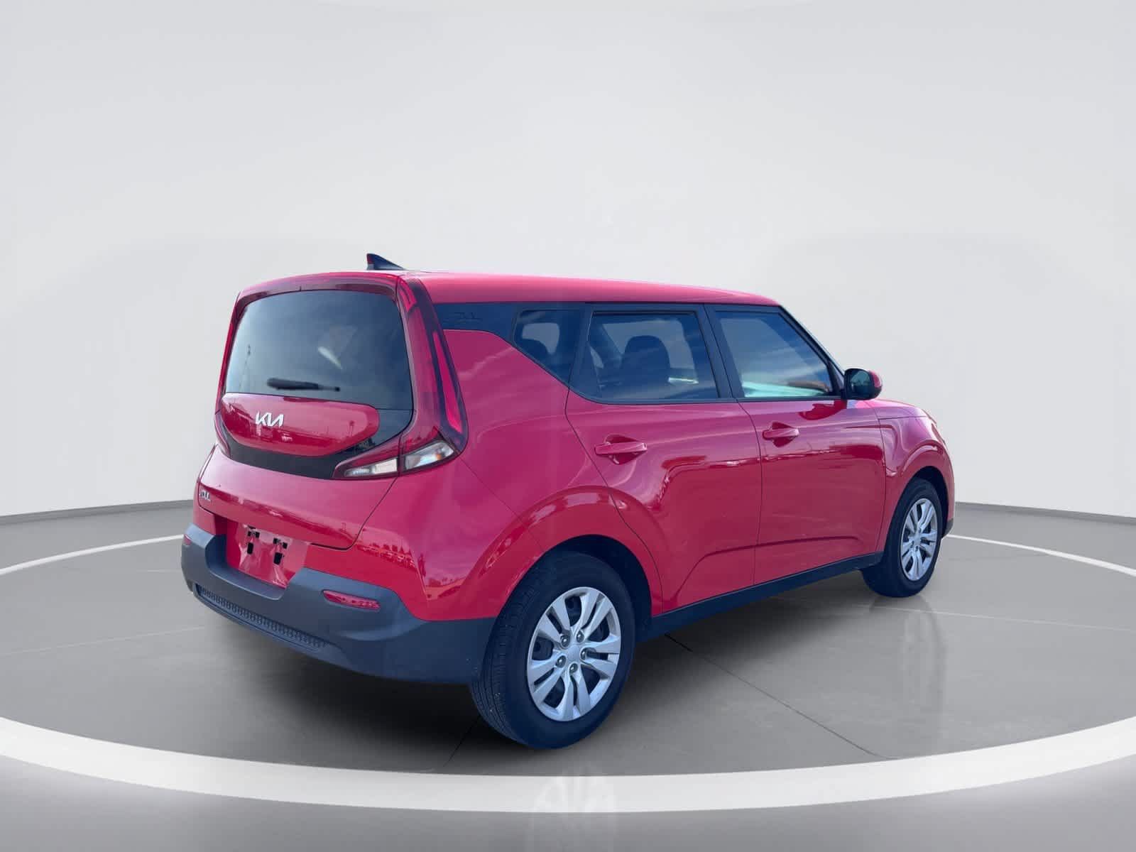 Used 2022 Kia Soul LX FWD image 6