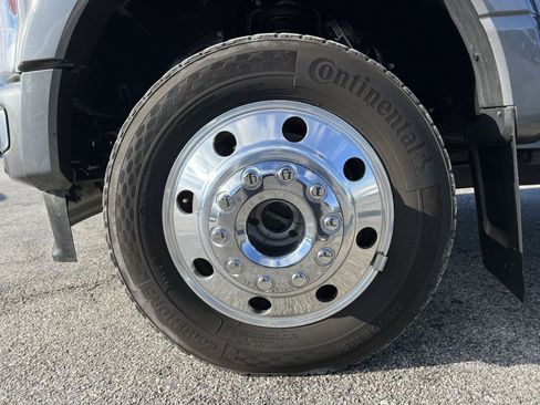 Used 2024 Ford F450 Platinum w/ FX4 Off-Road Package image 12