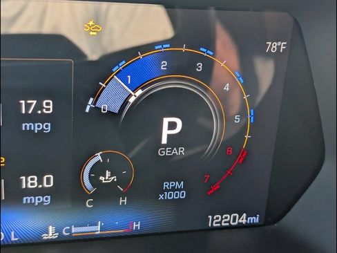 Used 2025 Chevrolet Colorado LT w/ Advanced Trailering Package RWD image 10