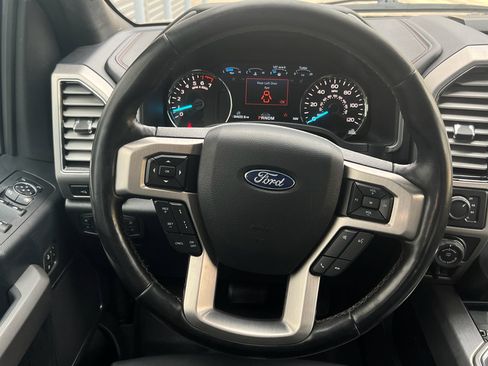 Used 2019 Ford F150 Platinum w/ Equipment Group 701A Luxury image 16