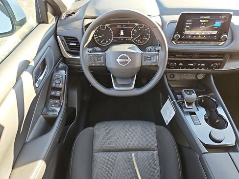 New 2026 Nissan Rogue SV image 8