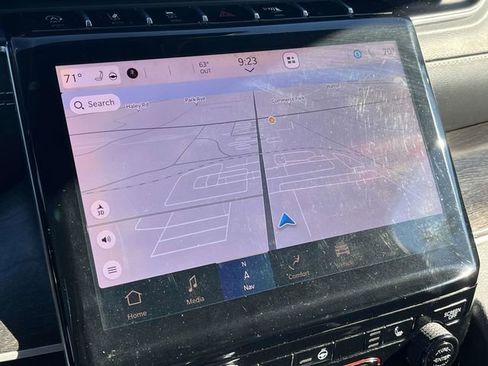 Used 2023 Jeep Grand Cherokee Limited image 29