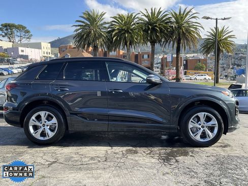 Used 2025 Audi Q6 e-tron Premium w/ Convenience Package image 3