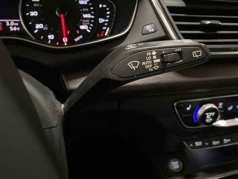 Used 2023 Audi Q5 2.0T Premium image 41