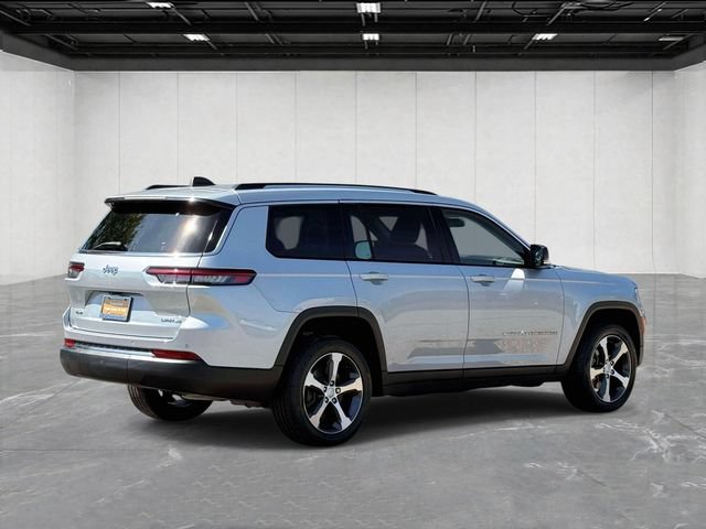 Used 2023 Jeep Grand Cherokee L Limited AWD/4WD image 6