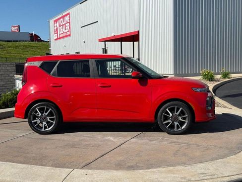 Used 2022 Kia Soul GT-Line image 2