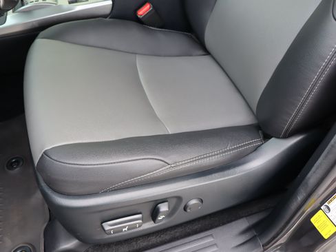 Used 2023 Toyota 4Runner SR5 Premium w/ Moonroof Package AWD/4WD image 19