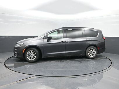 Used 2022 Chrysler Pacifica Touring-L