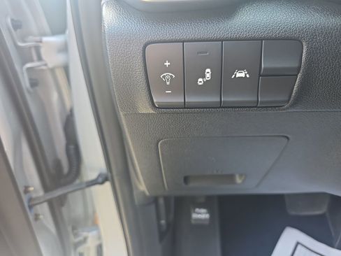 Used 2021 Kia Sportage LX w/ LX AWD Popular Package image 17