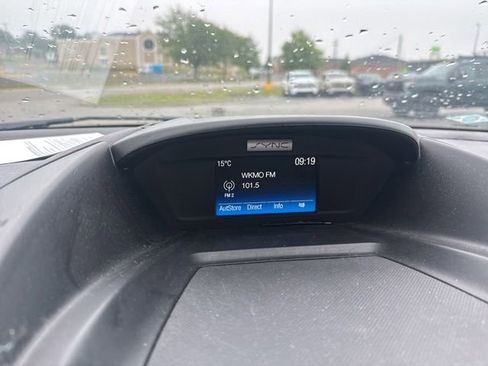 Used 2016 Ford Escape SE FWD image 17