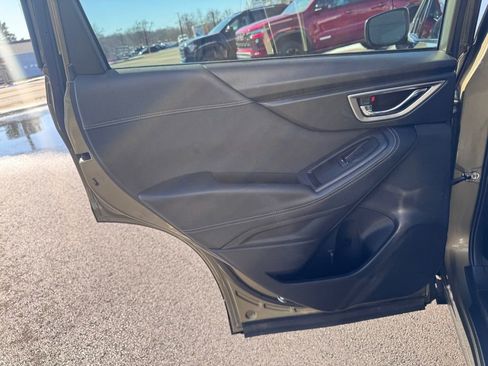 Used 2022 Subaru Forester Premium image 28