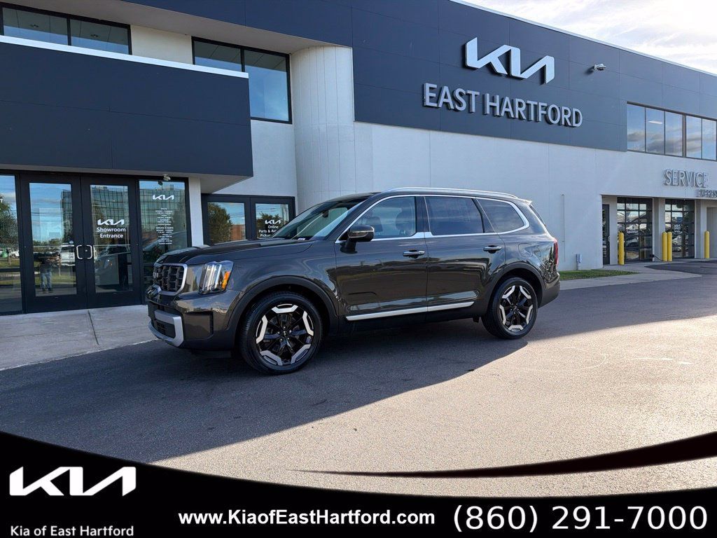 Certified 2024 Kia Telluride S w/ S Sunroof Package AWD/4WD image 1