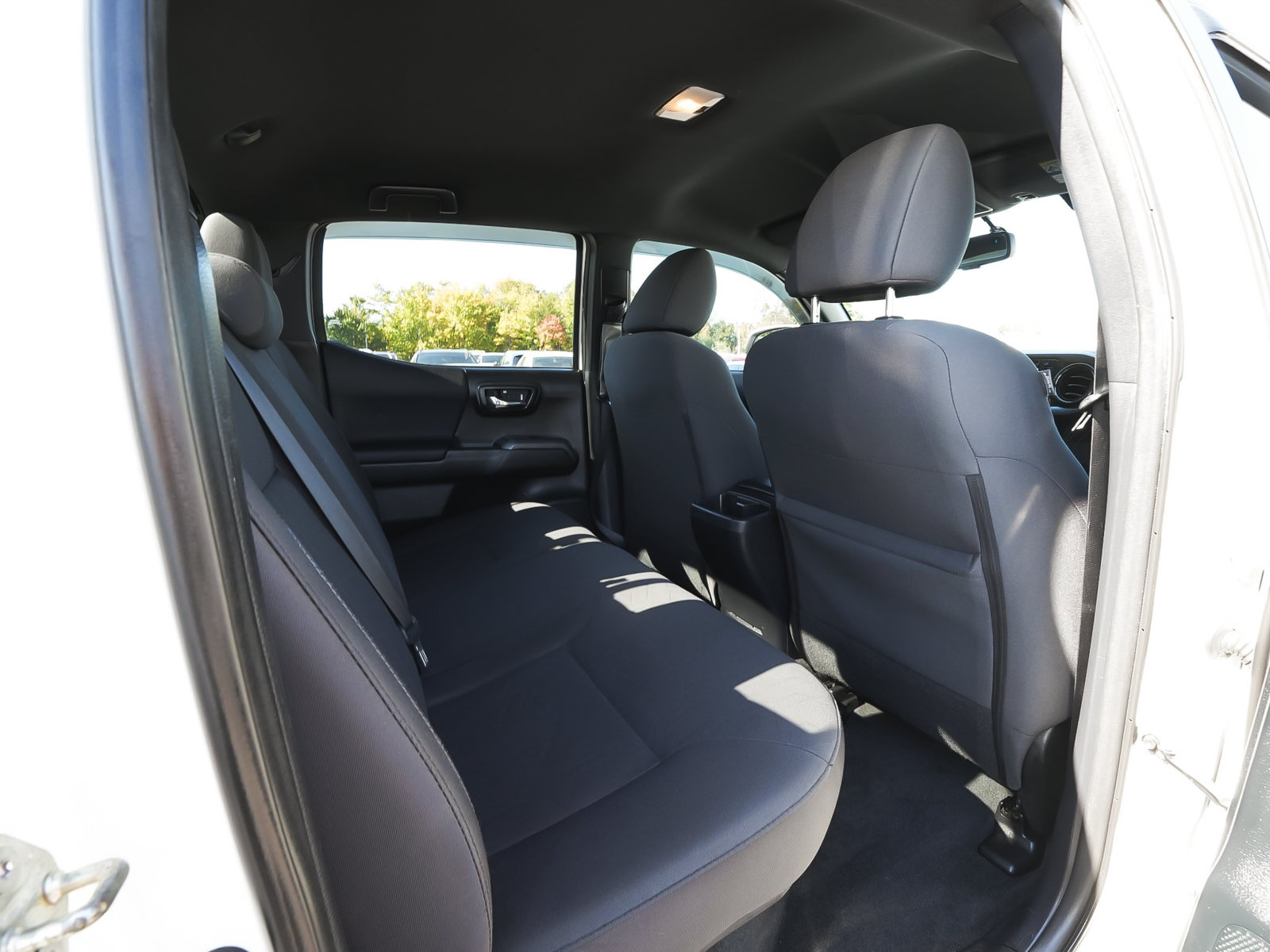 Used 2016 Toyota Tacoma TRD Sport w/ Towing Package AWD/4WD image 36