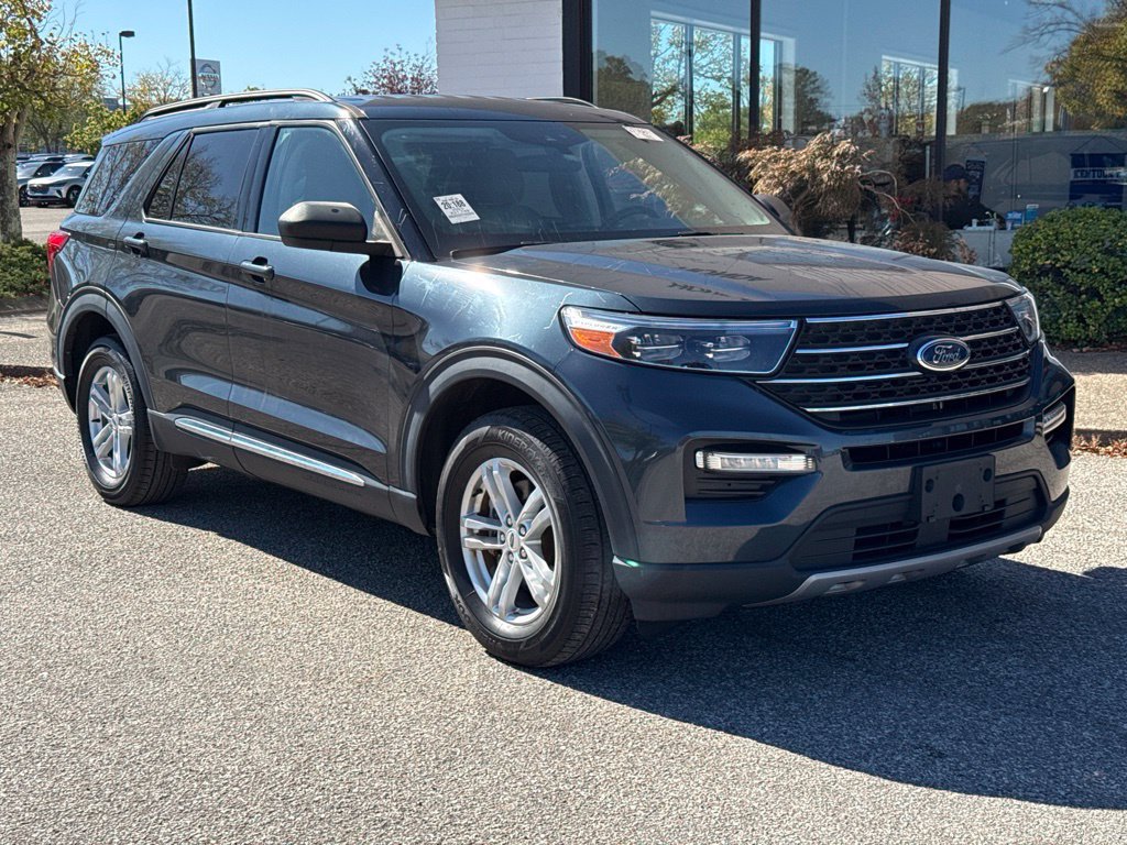 Used 2023 Ford Explorer XLT w/ Equipment Group 202A AWD/4WD image 20