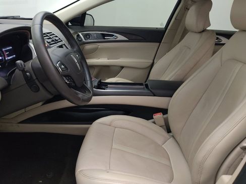 Used 2019 Lincoln MKZ Reserve FWD image 17