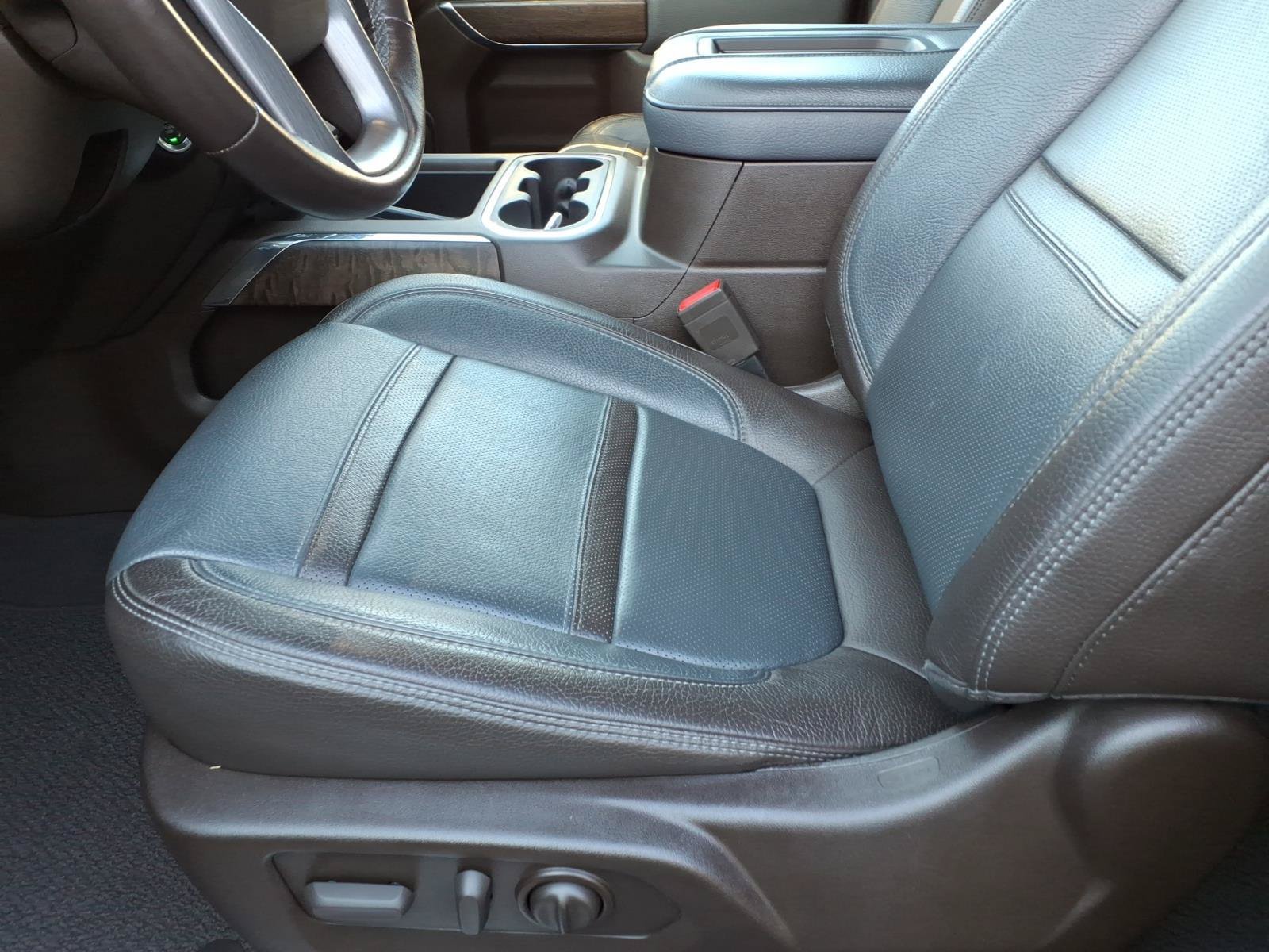 Used 2021 GMC Sierra 1500 Denali w/ Denali Premium Package AWD/4WD image 18