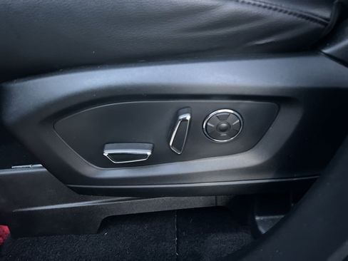 Certified 2020 Ford Explorer ST w/ ST Street Pack image 14