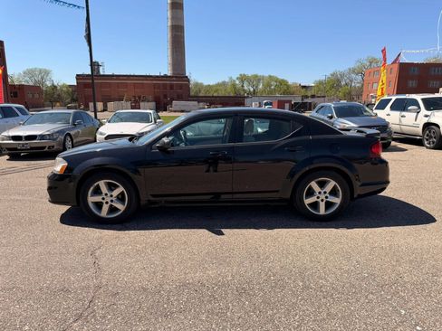 Used 2013 Dodge Avenger SE FWD image 3