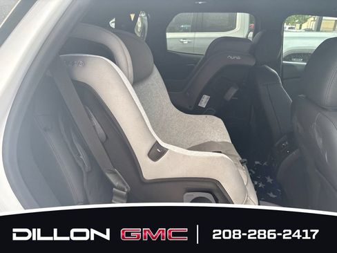 Used 2019 Chevrolet Blazer RS AWD/4WD image 13