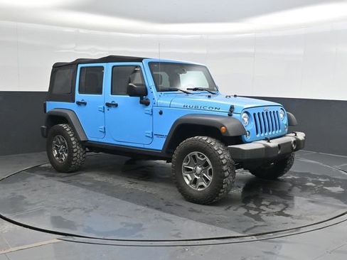 Used 2017 Jeep Wrangler Unlimited Rubicon w/ Connectivity Group image 5